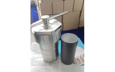 水熱合成反應釜是一種常見的試驗設備，用途非常廣泛